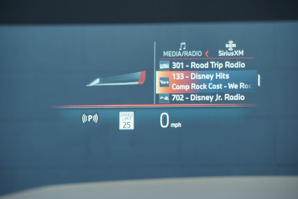 New 2026 BMW 540i xDrive w/ M Sport Package image 9