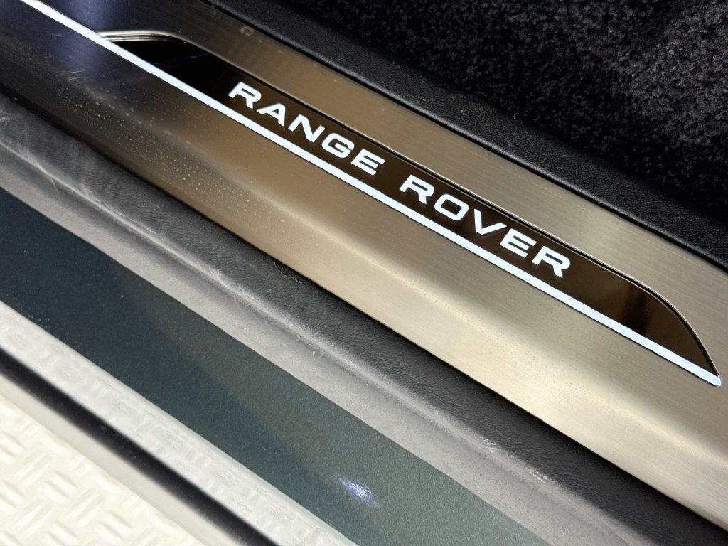 New 2026 Land Rover Range Rover SE AWD/4WD image 18