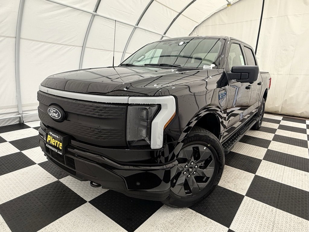 New 2025 Ford F150 Lightning Flash w/ Max Trailer Tow Package