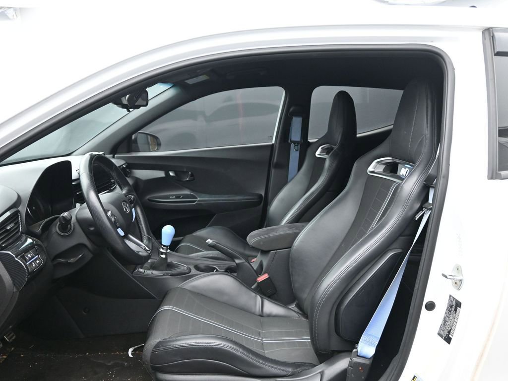 Used 2021 Hyundai Veloster N image 16