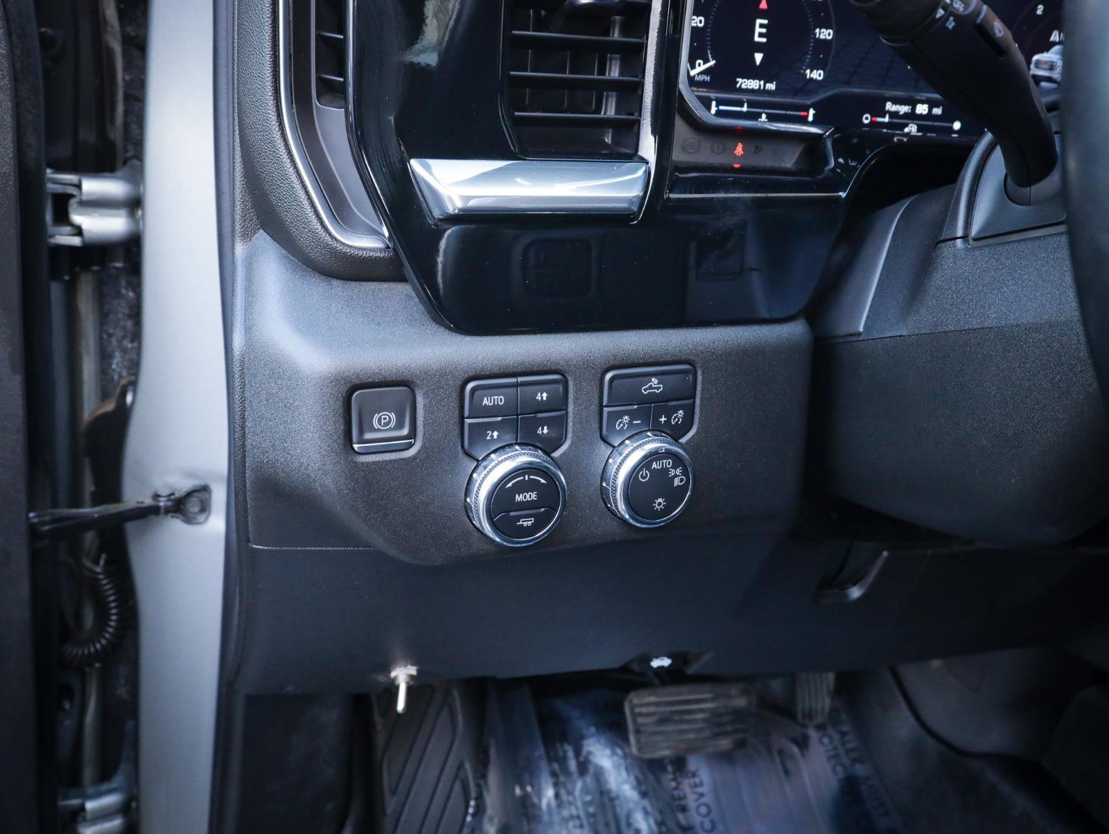 Used 2023 GMC Sierra 1500 SLE image 21