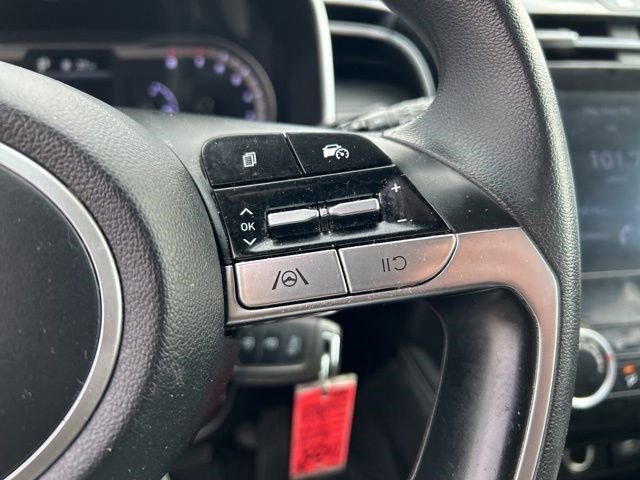 Used 2022 Hyundai Tucson SE image 17