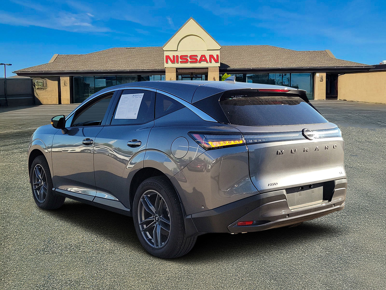Used 2025 Nissan Murano SL image 3