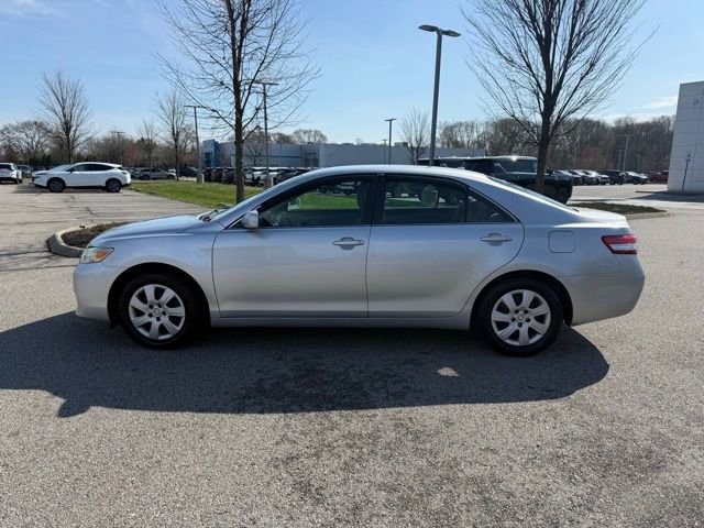 Used 2011 Toyota Camry LE image 8
