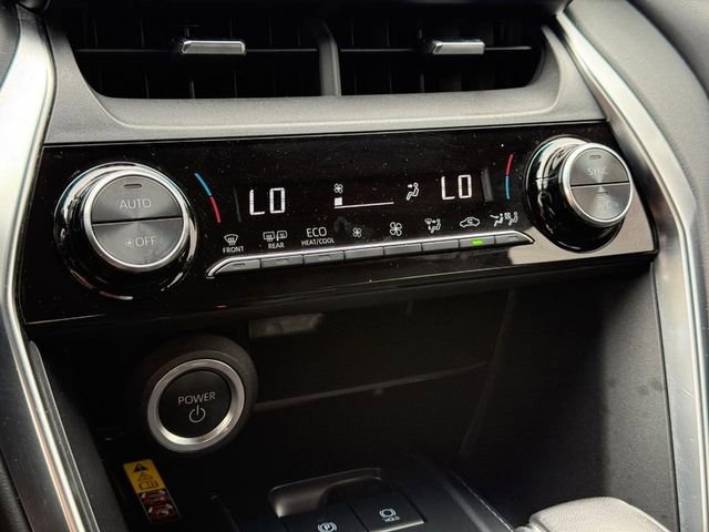 Used 2023 Toyota Venza LE AWD/4WD image 17