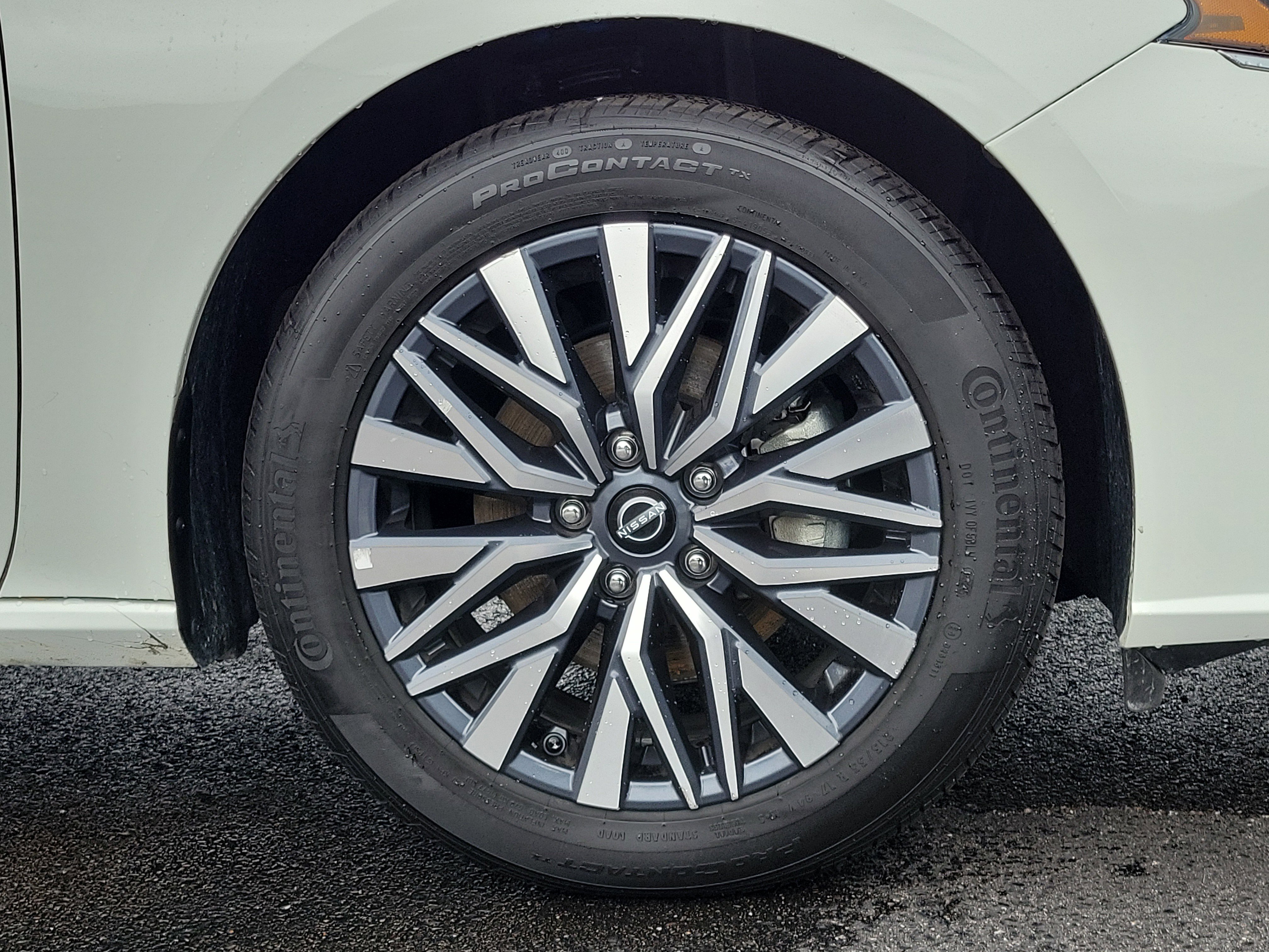 Used 2025 Nissan Altima 2.5 SV FWD image 5