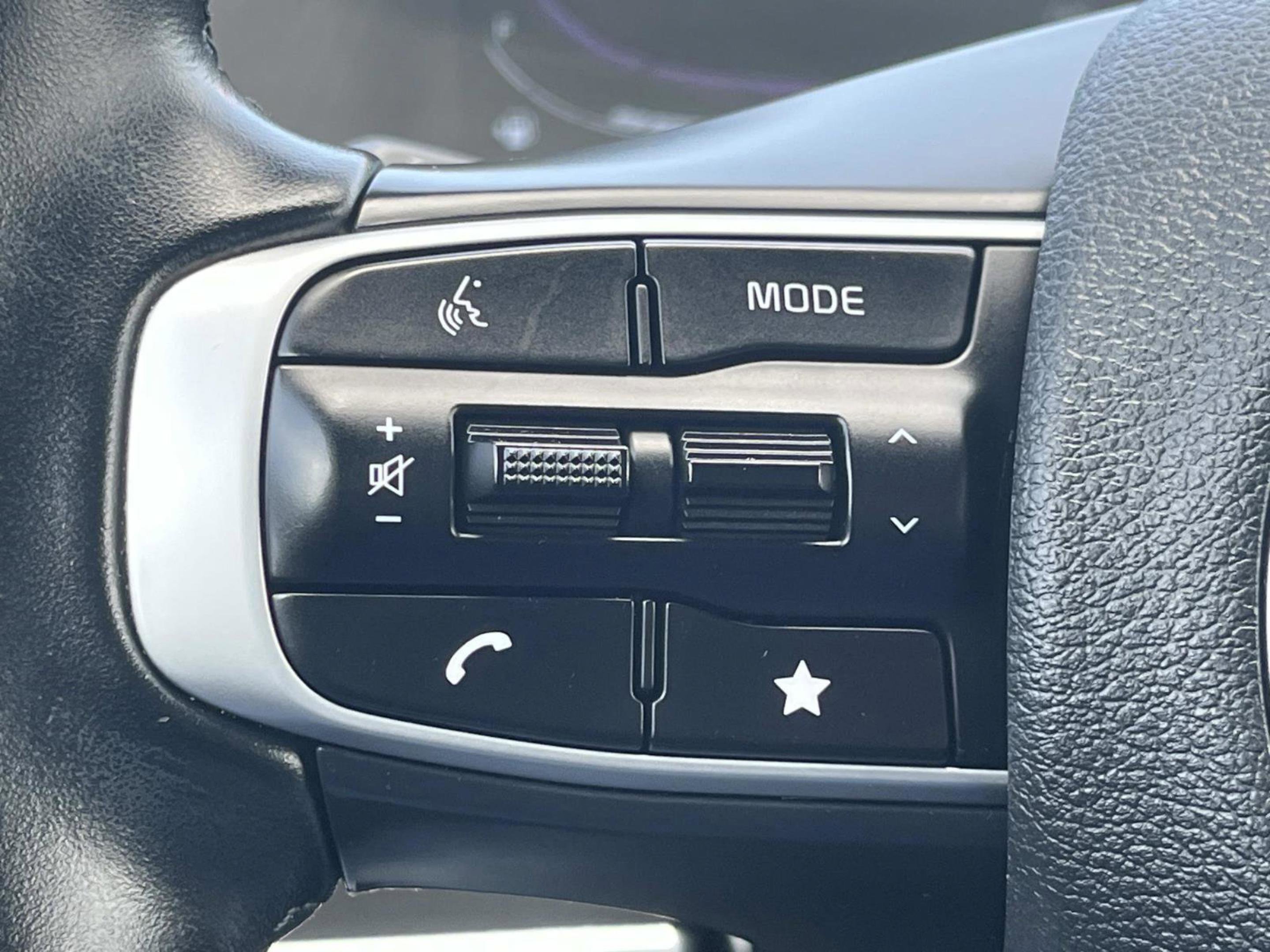 Used 2023 Kia Sportage X-Line w/ X-Line Premium Package AWD/4WD image 31