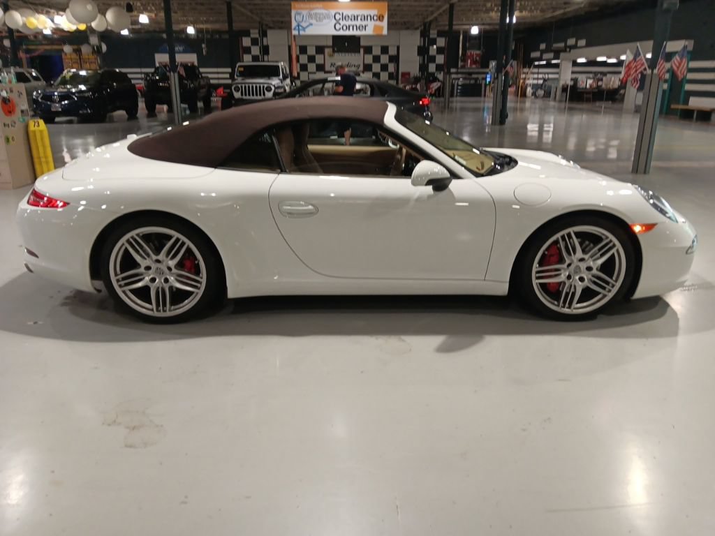 Used 2014 Porsche 911 Carrera 4S AWD/4WD image 6