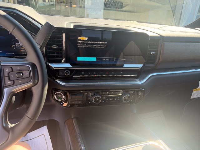 New 2026 Chevrolet Silverado 3500 High Country w/ Technology Package AWD/4WD image 17