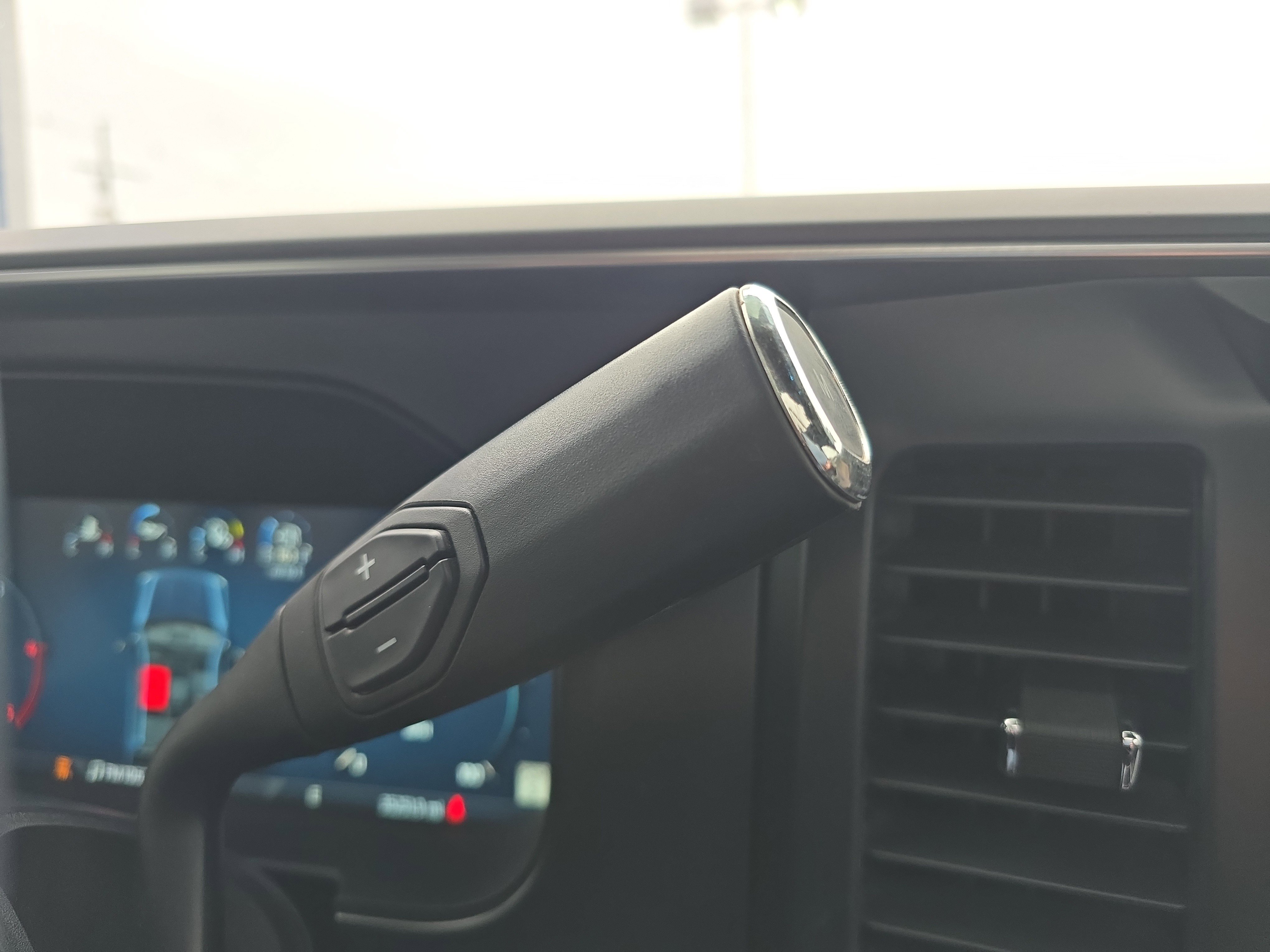 Used 2024 Ford F350 Platinum image 28