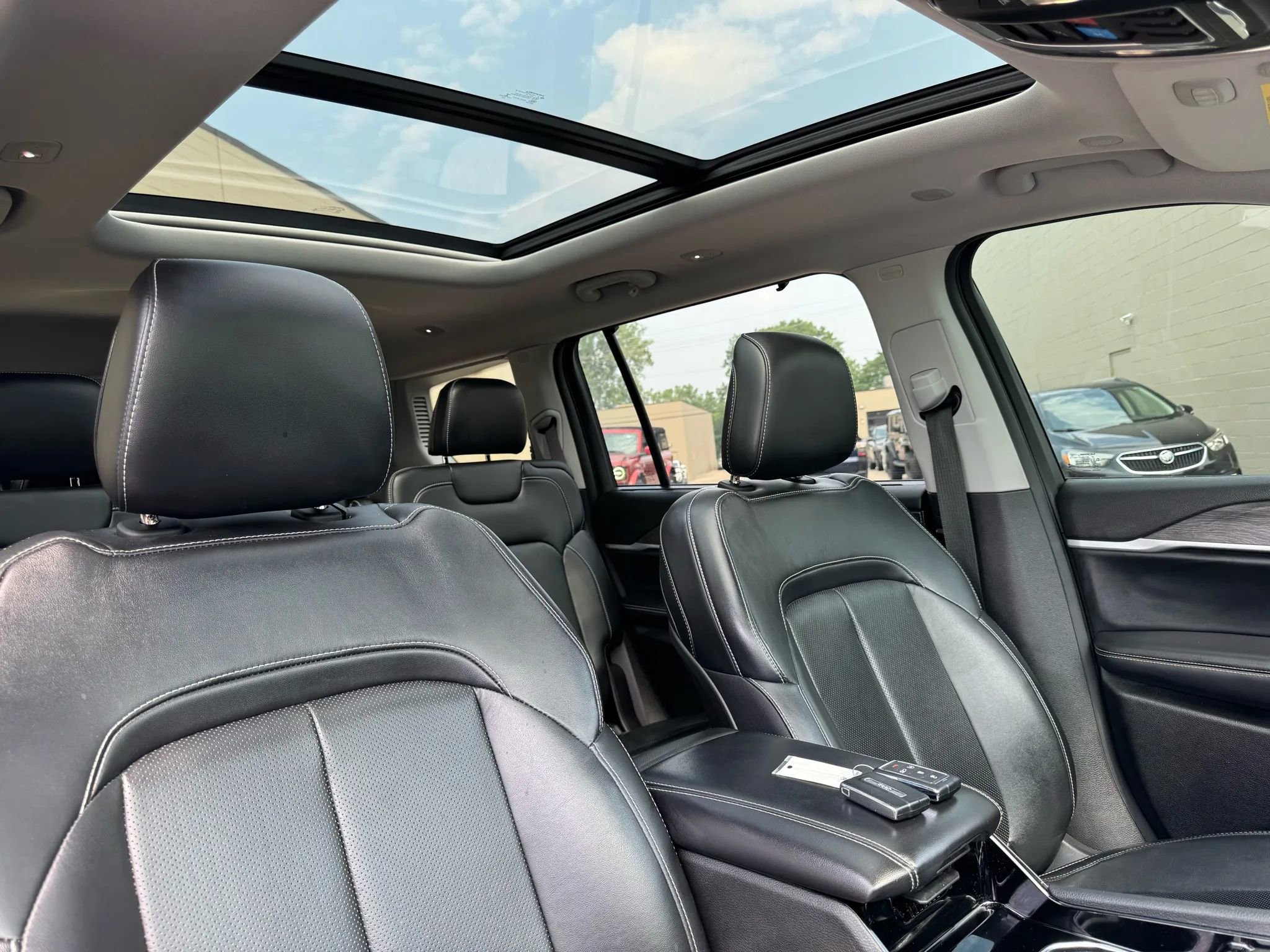 Used 2021 Jeep Grand Cherokee L Limited w/ Luxury Tech Group II image 29