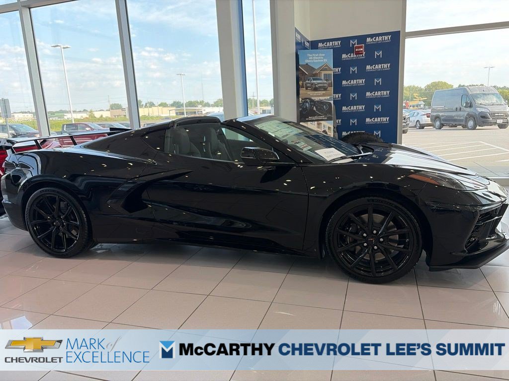 New 2027 Chevrolet Corvette Stingray Coupe w/ Z51 Performance Package RWD image 4