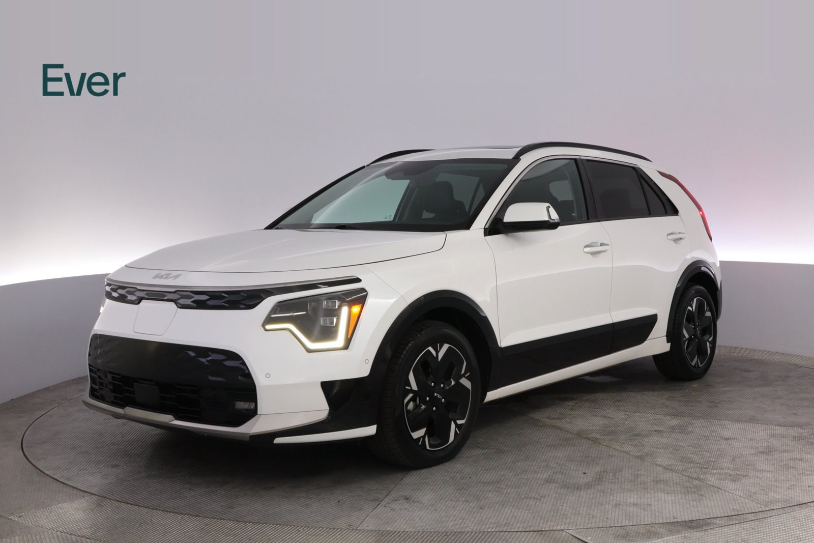 Used 2023 Kia Niro Wave FWD image 2