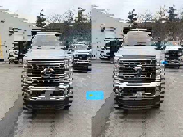 New 2026 Ford F550 4x4 Supercab Super Duty image 2