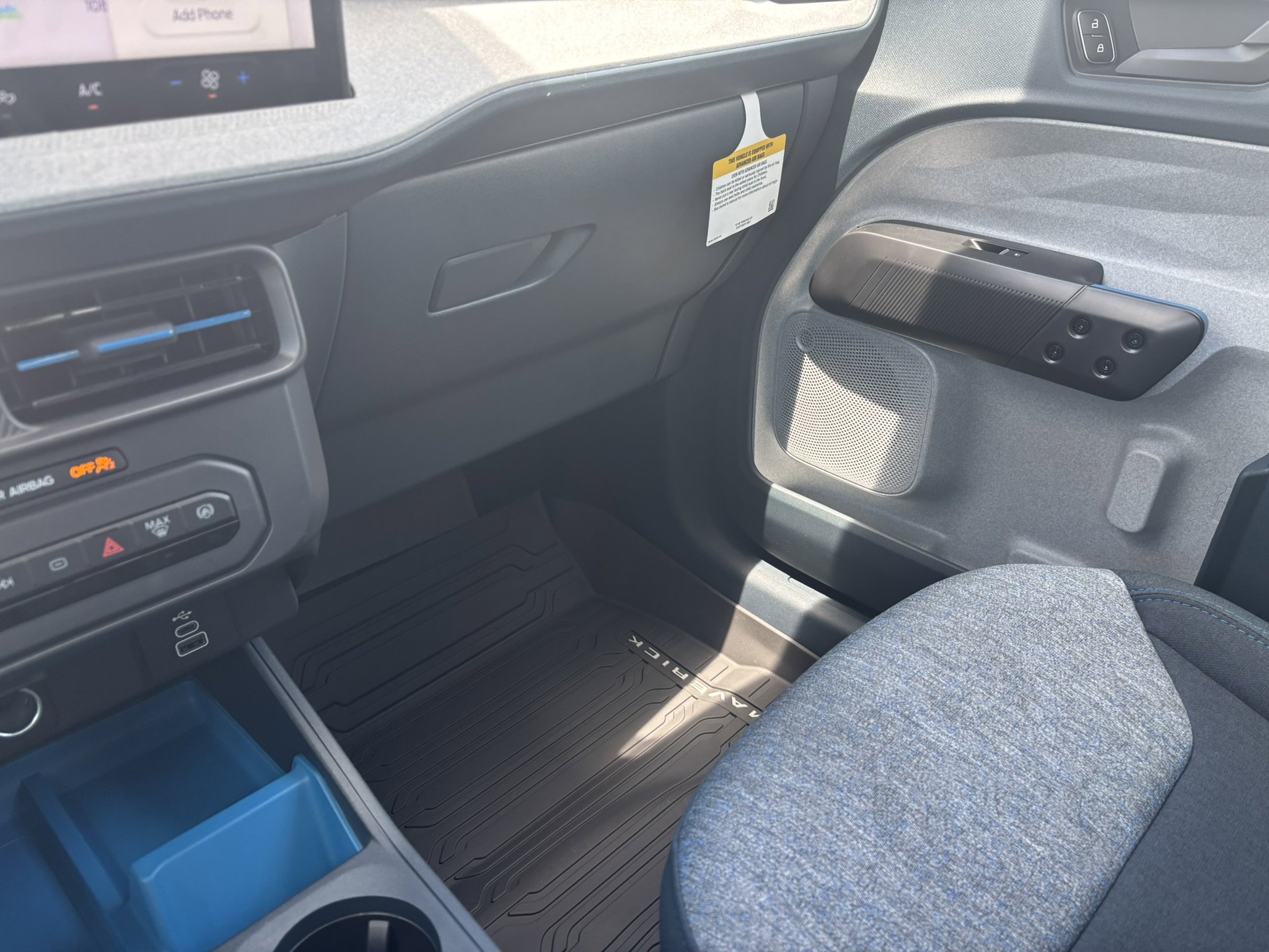 New 2025 Ford Maverick XLT image 18