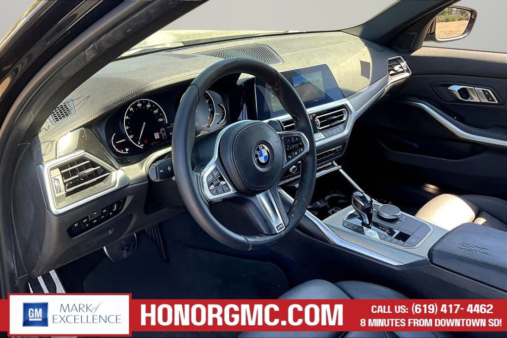 Used 2020 BMW 330i Sedan w/ M Sport Package RWD image 15