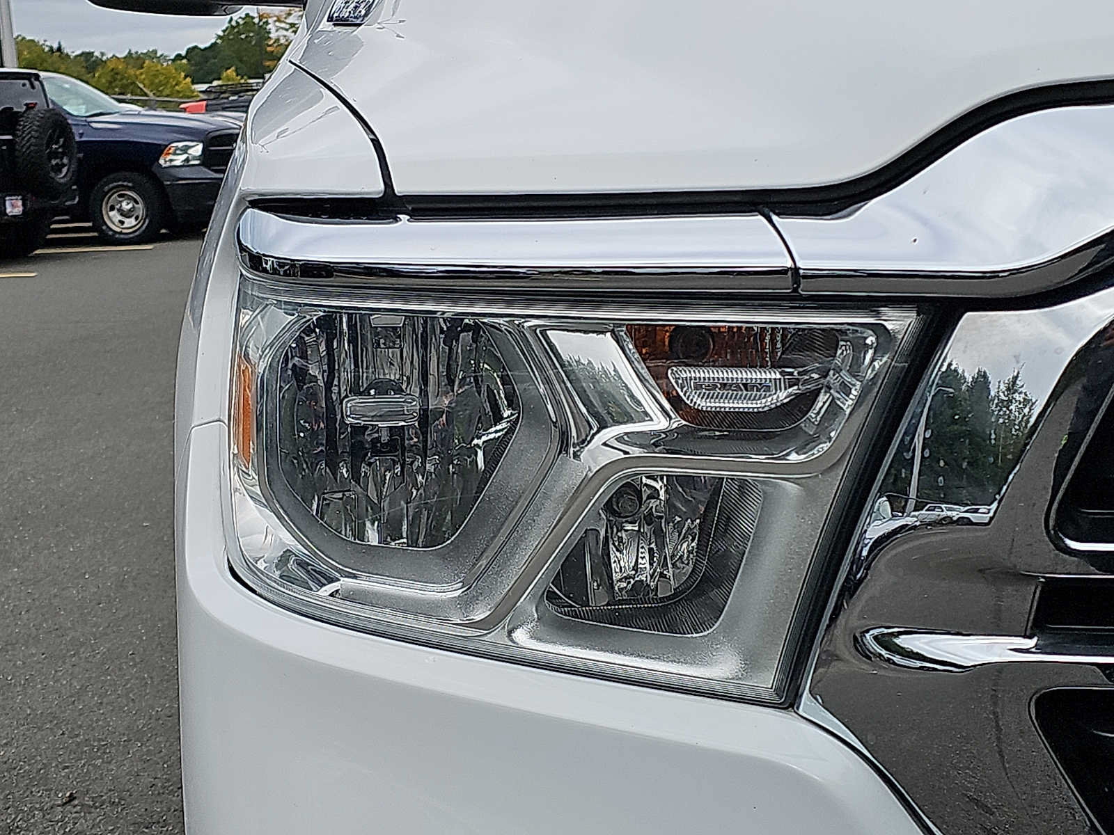 Used 2022 RAM 1500 Big Horn AWD/4WD image 9