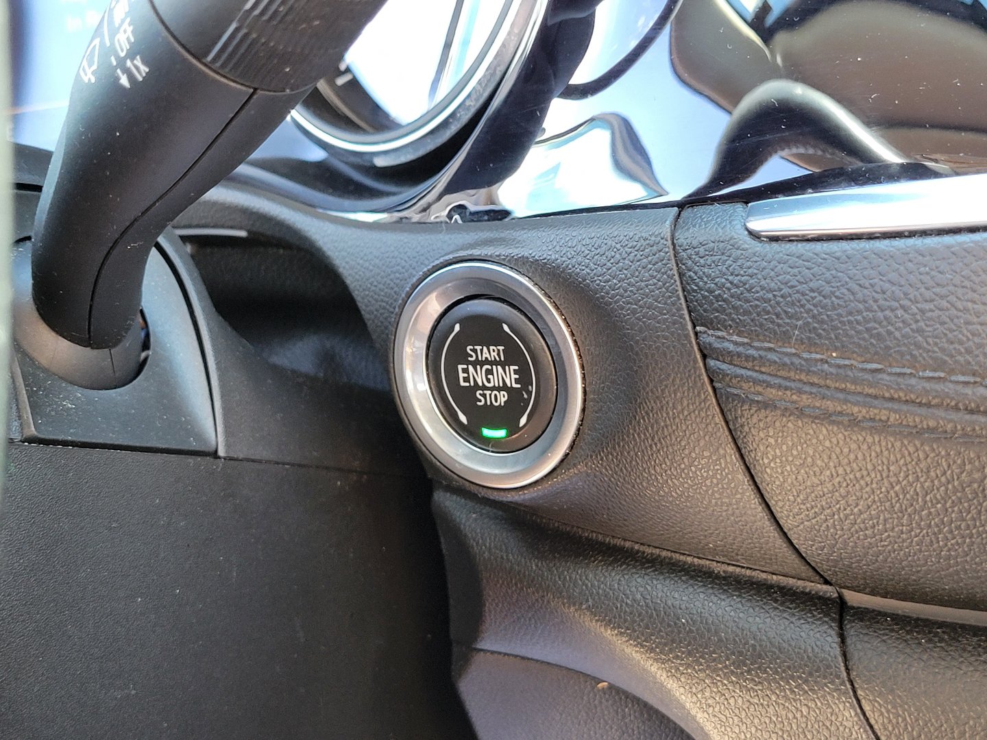 Used 2020 Buick Encore GX Select FWD image 29