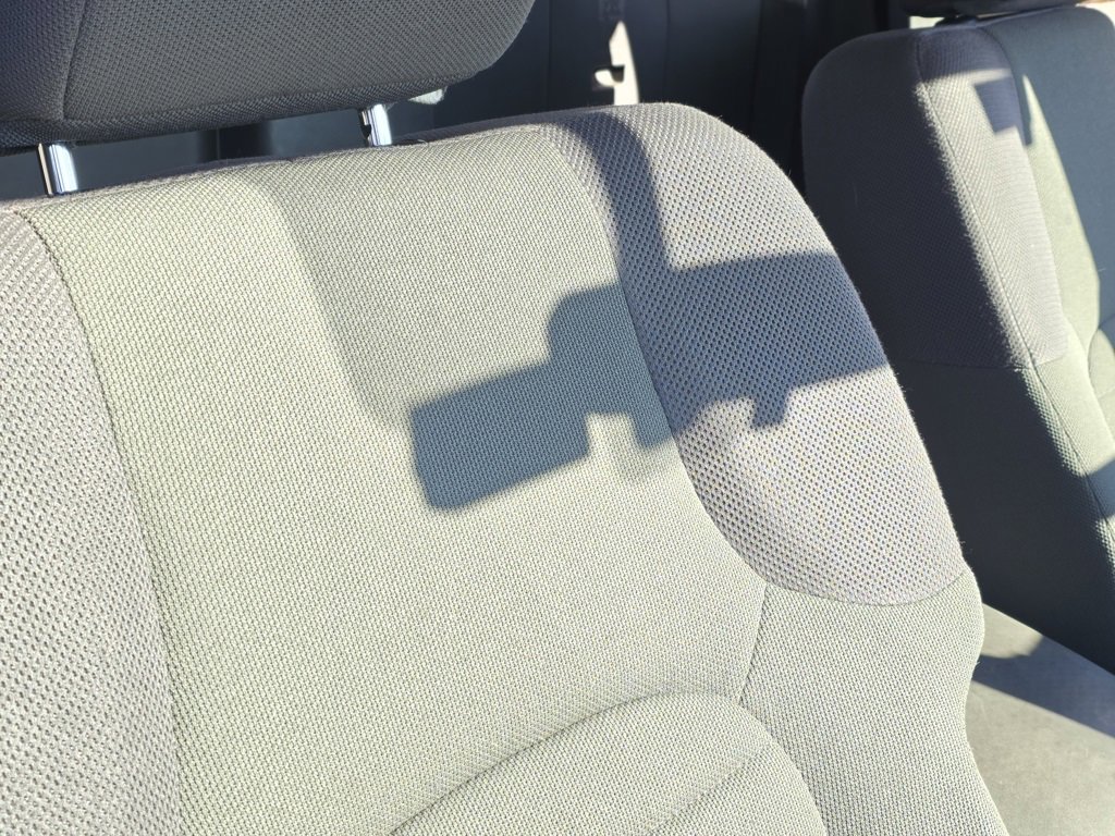 Used 2013 Nissan Frontier S image 21