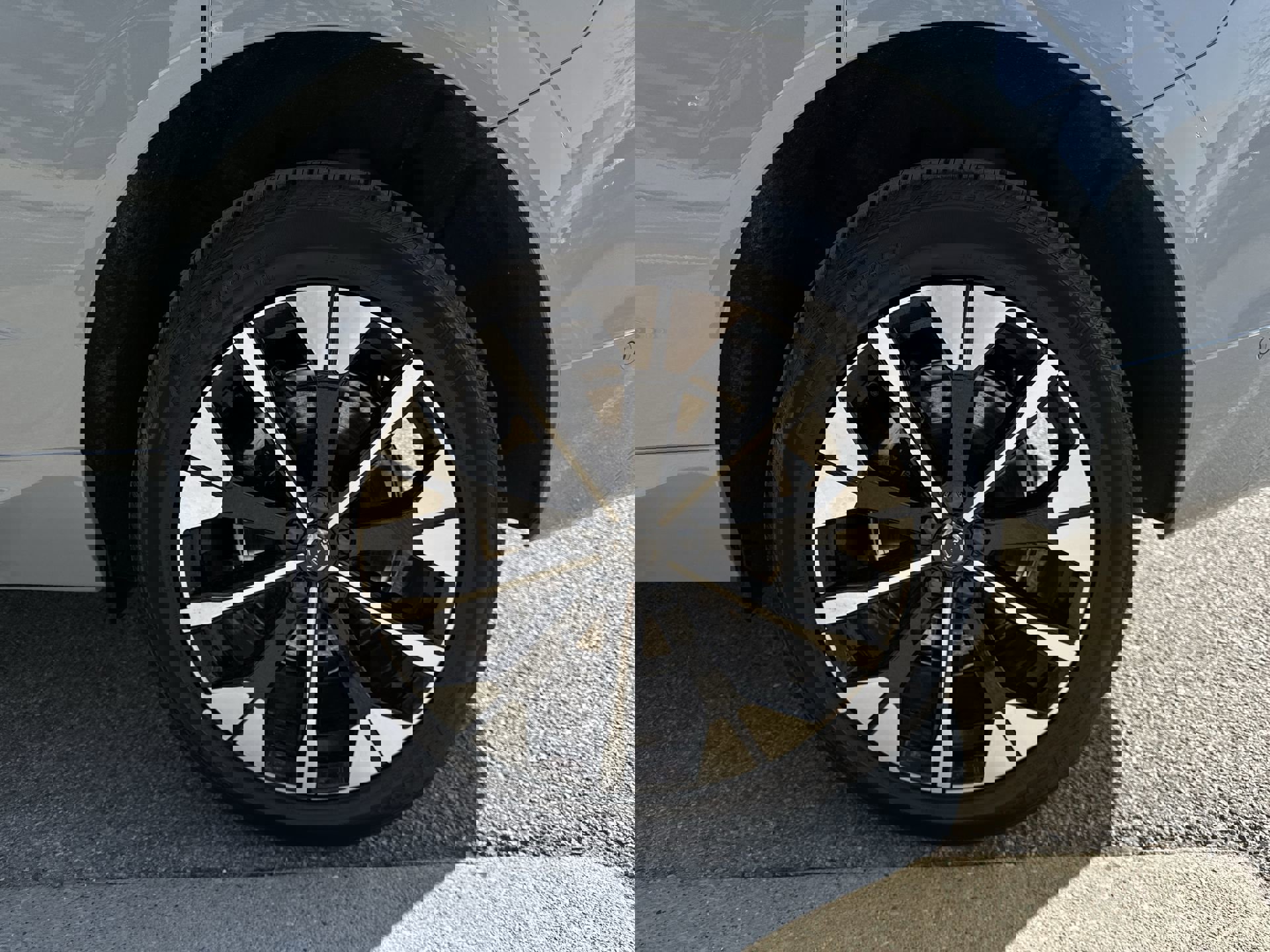 New 2026 Volvo XC60 T8 Plus w/ Protection Package Premier image 33