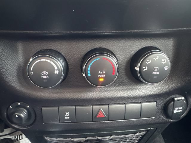 Used 2017 Jeep Wrangler Sport w/ Quick Order Package 23S AWD/4WD image 19