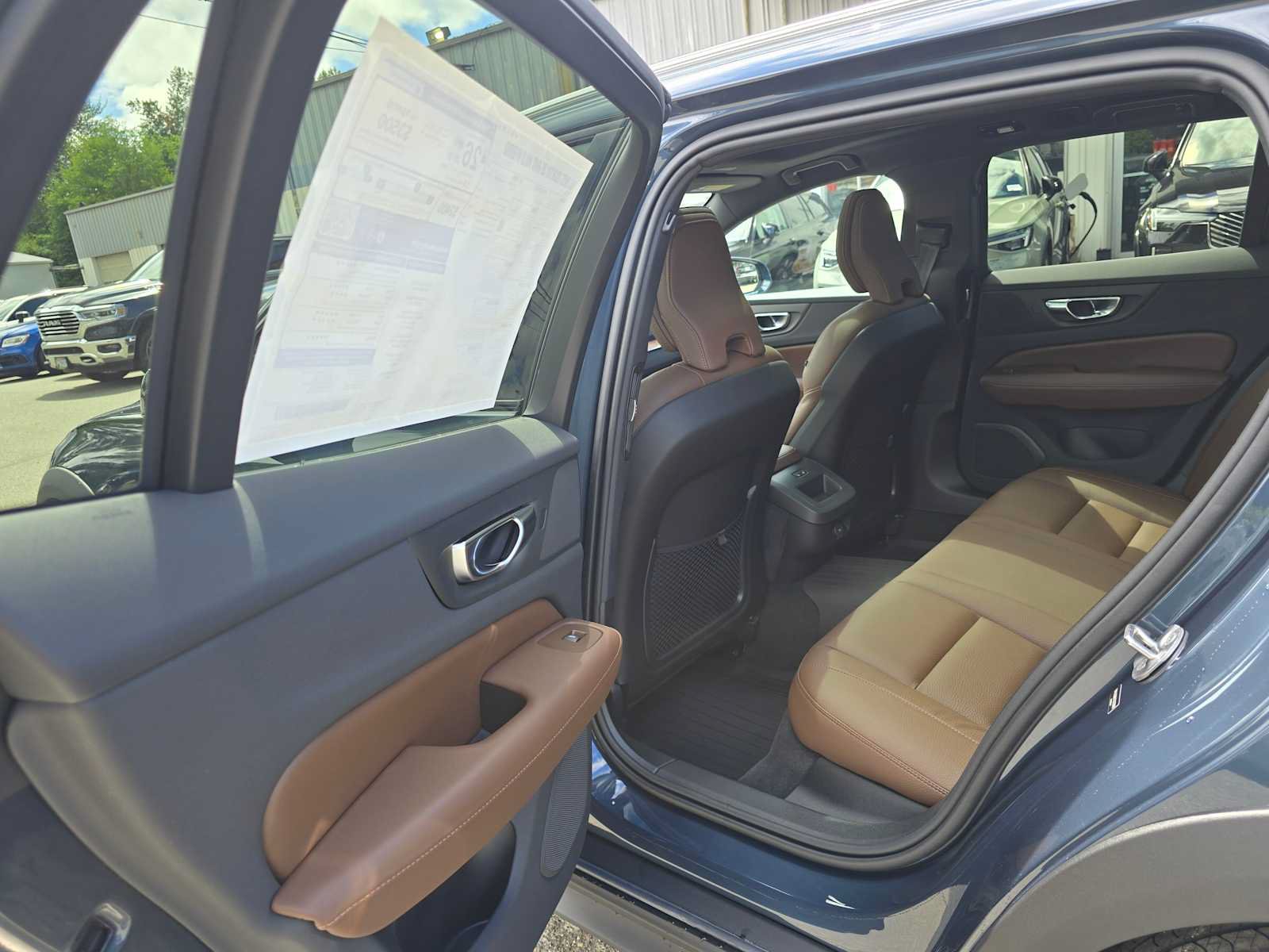 New 2026 Volvo V60 B5 Cross Country Plus w/ Protection Package Premier AWD/4WD image 16