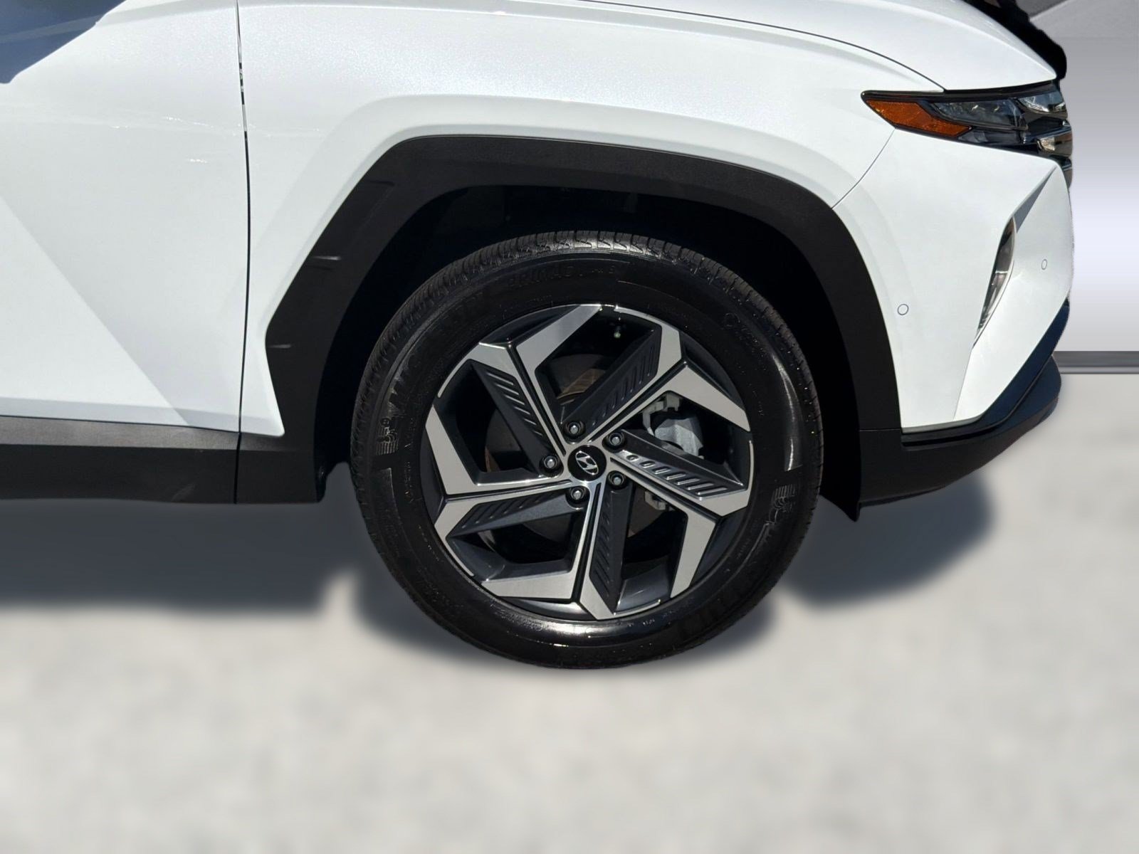 Used 2024 Hyundai Tucson Limited AWD/4WD image 12