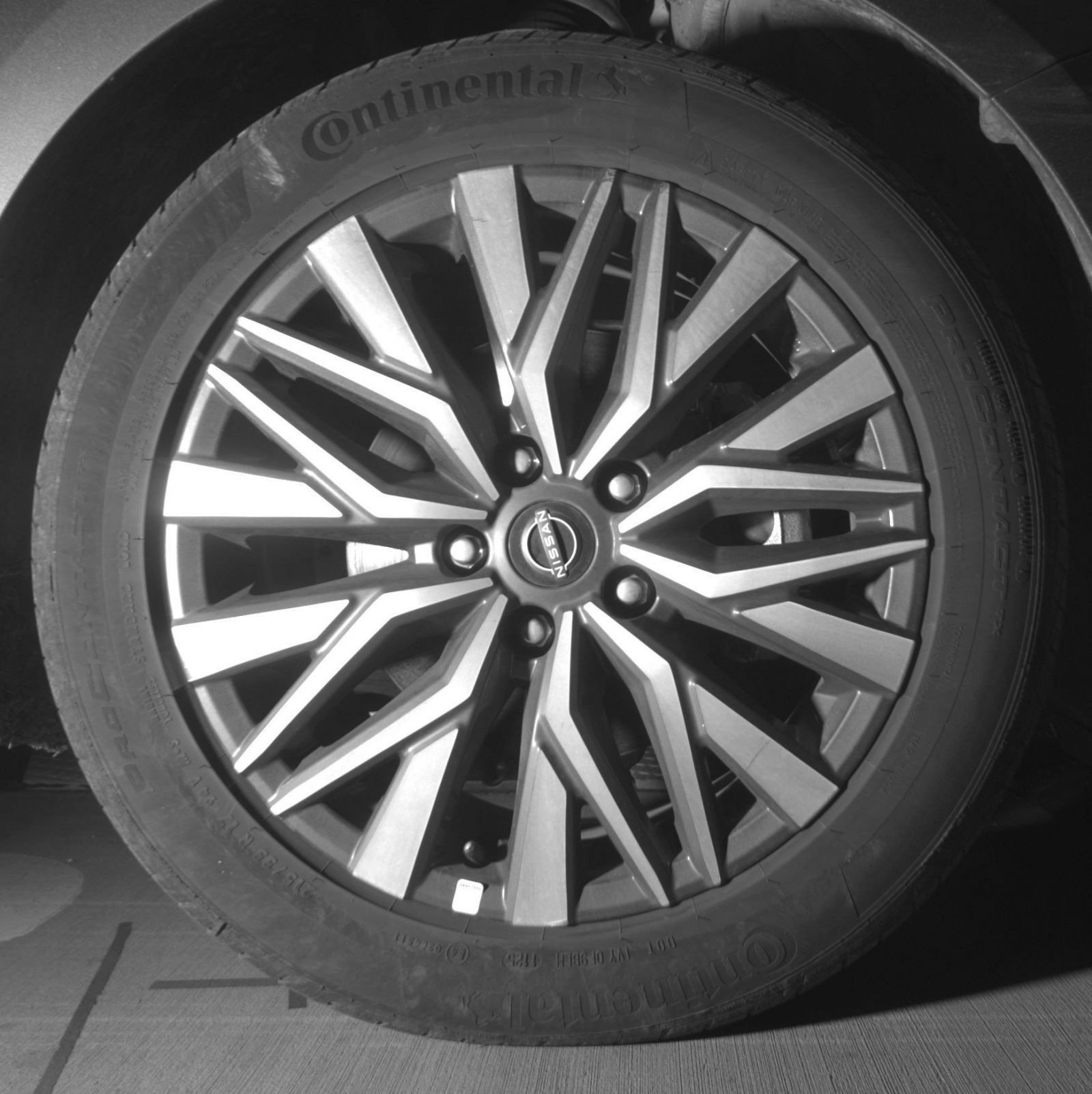 Used 2025 Nissan Altima 2.5 SV FWD image 15