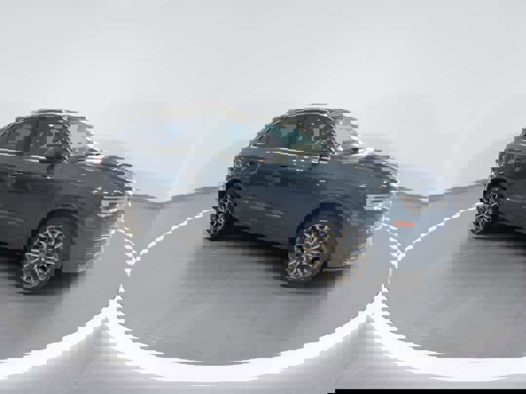 Used 2018 Audi Q3 2.0T Premium Plus w/ Premium Plus Package image 2