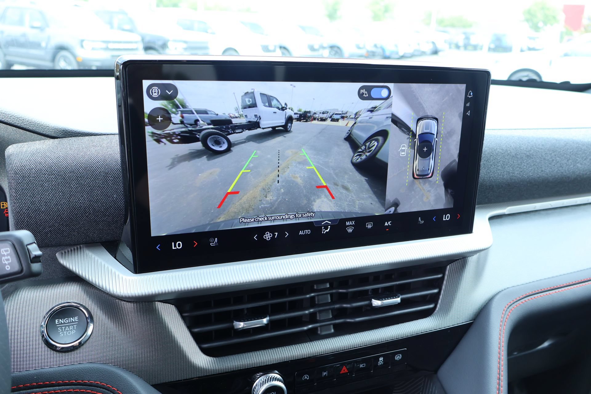 New 2026 Ford Explorer ST-Line w/ ST-Line Street Pack AWD/4WD image 6