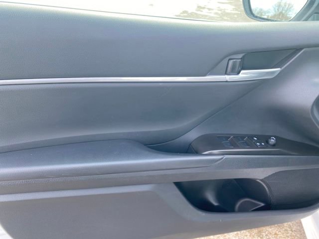 Used 2023 Toyota Camry SE image 14