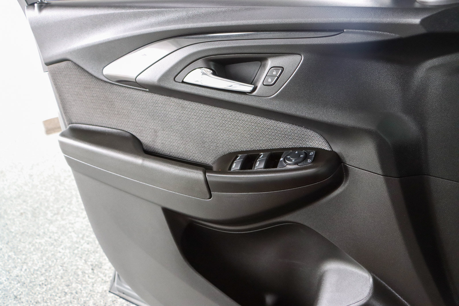 Used 2023 Chevrolet TrailBlazer LT FWD image 21