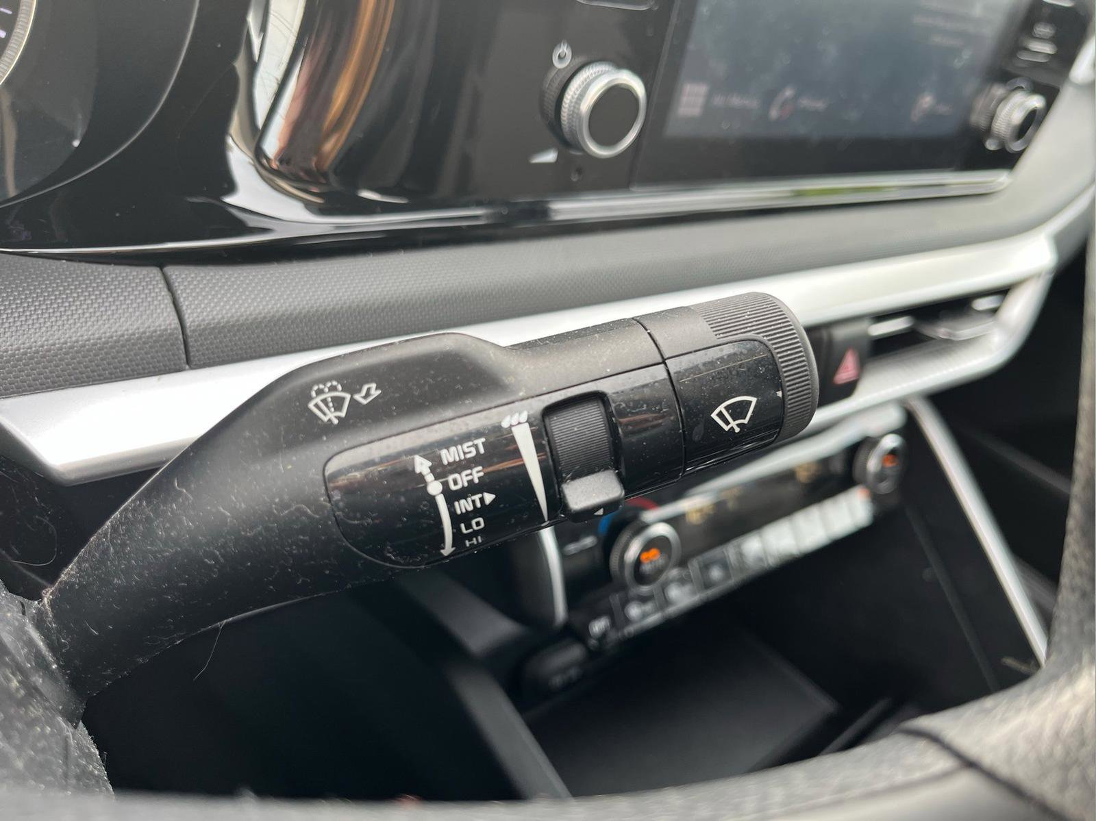 Used 2022 Kia K5 LXS image 17