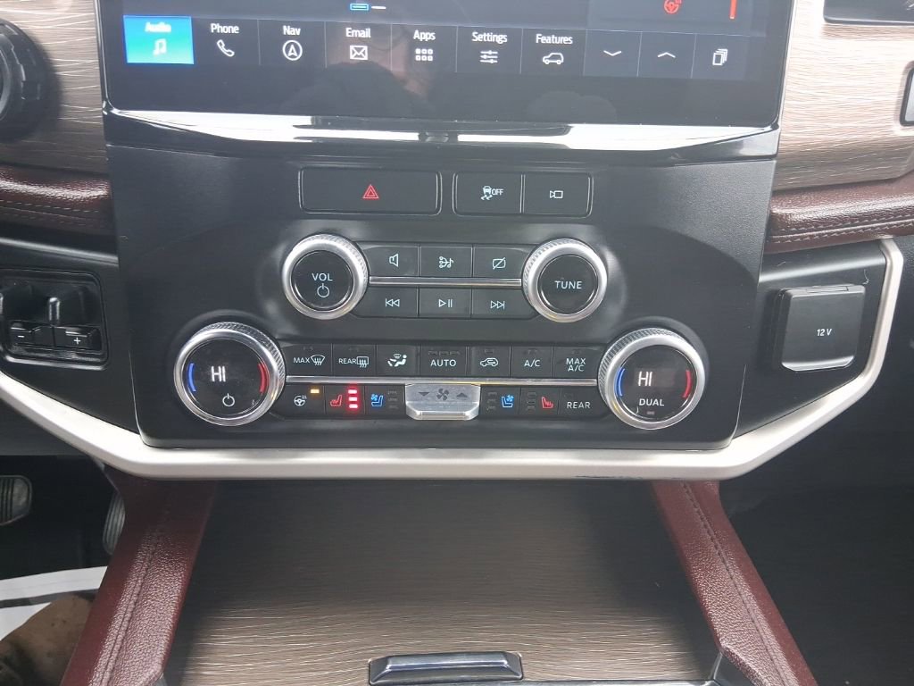 Used 2023 Ford Expedition Max Limited image 27