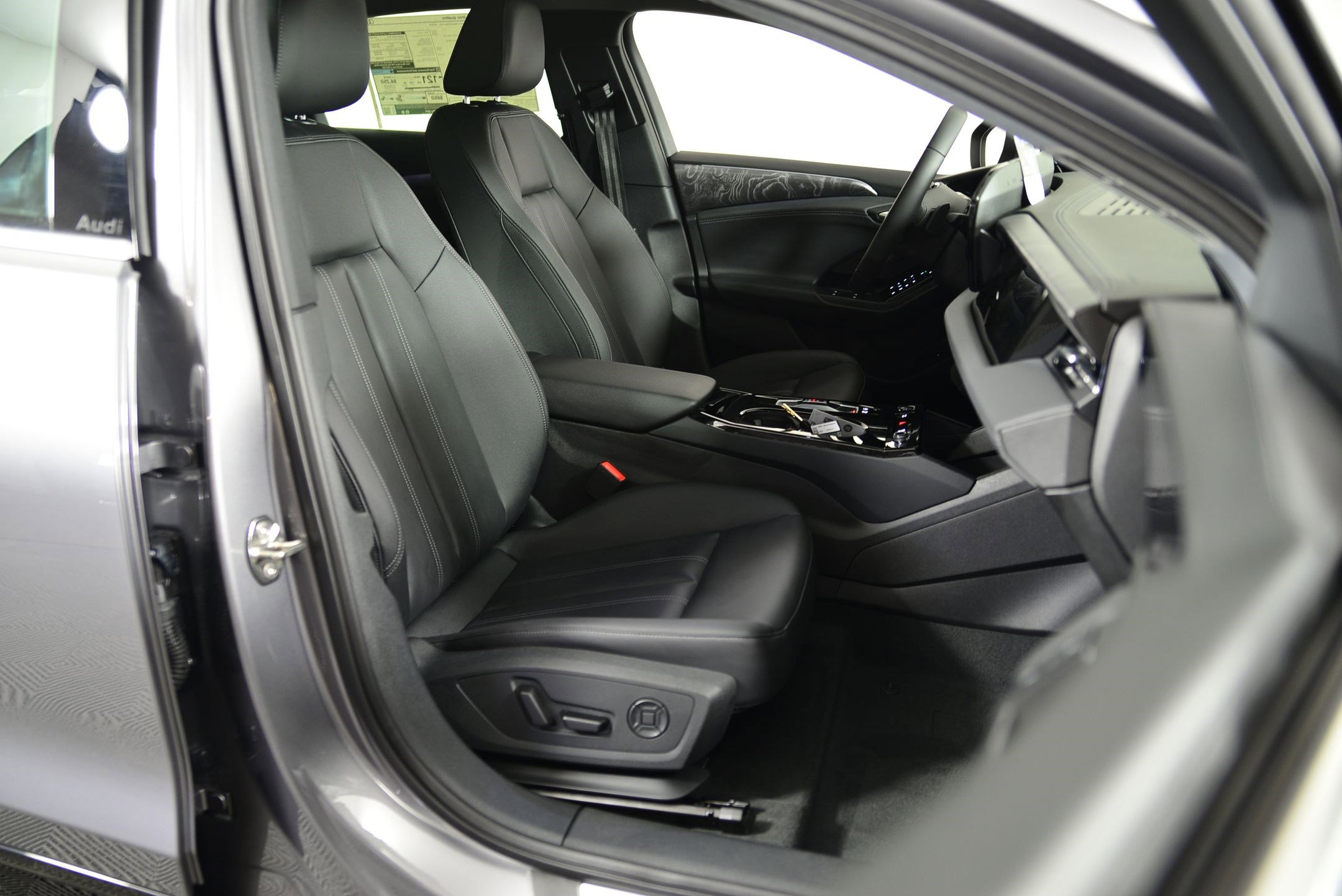 New 2025 Audi A6 e-tron Ultra image 19