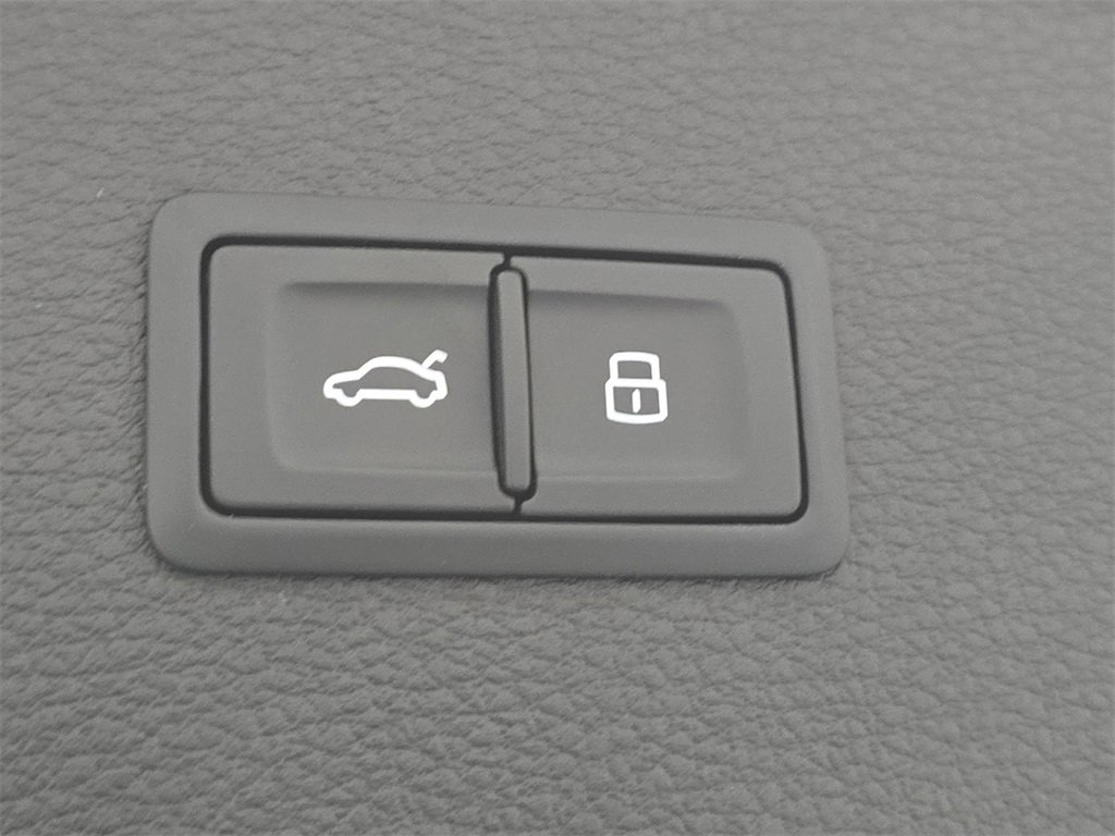 Used 2022 Audi Q5 2.0T Premium image 29