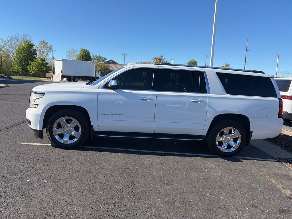 Used 2018 Chevrolet Suburban Premier AWD/4WD image 5
