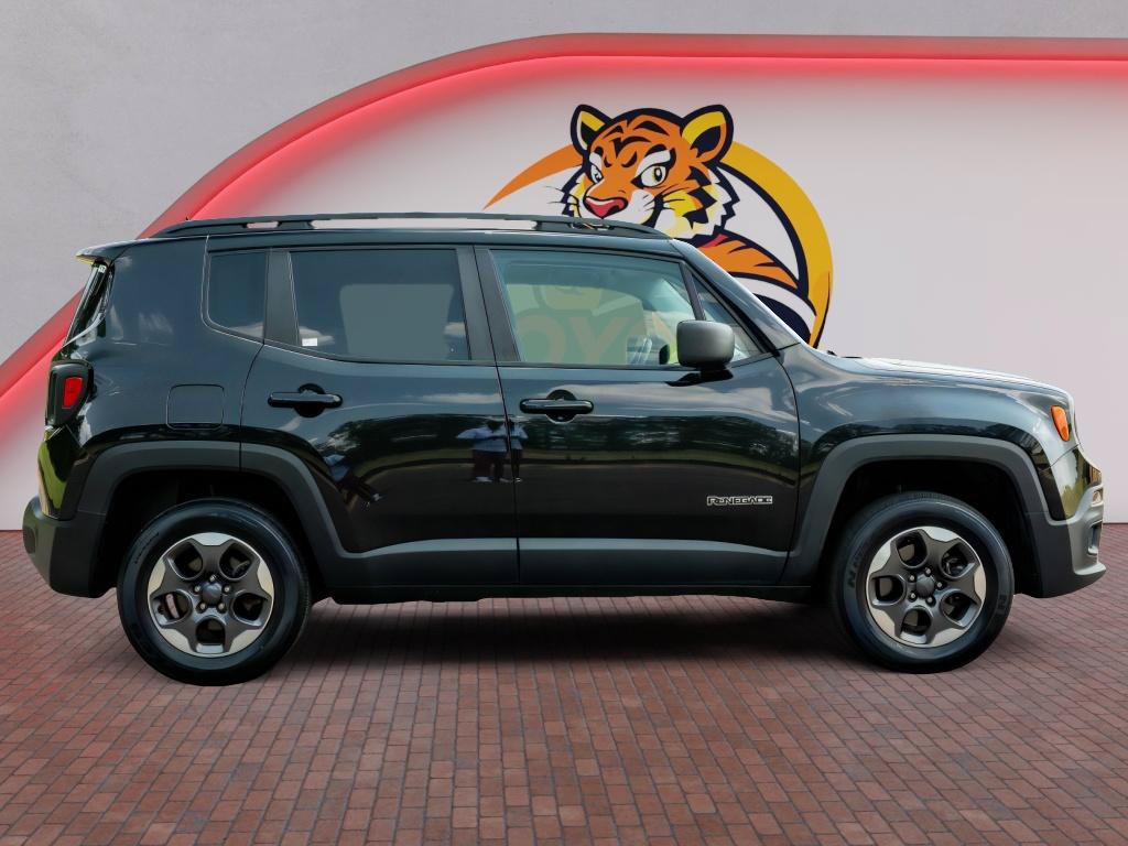 Used 2017 Jeep Renegade Sport w/ Power & Air Group AWD/4WD image 4