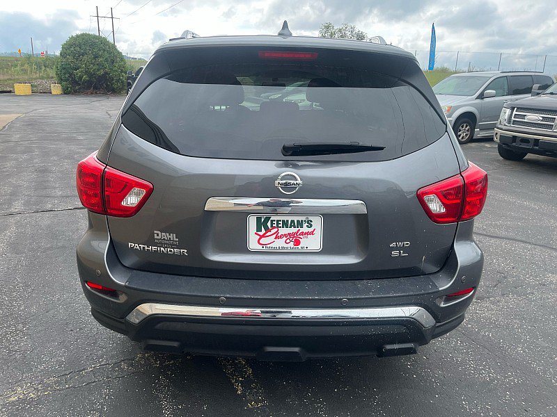 Used 2019 Nissan Pathfinder SL AWD/4WD image 7