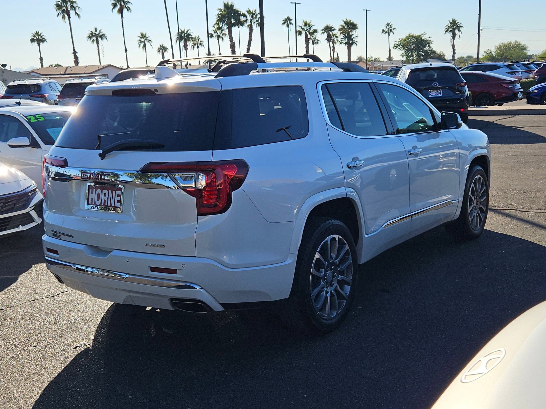 Used 2023 GMC Acadia Denali w/ Denali Ultimate Package image 4