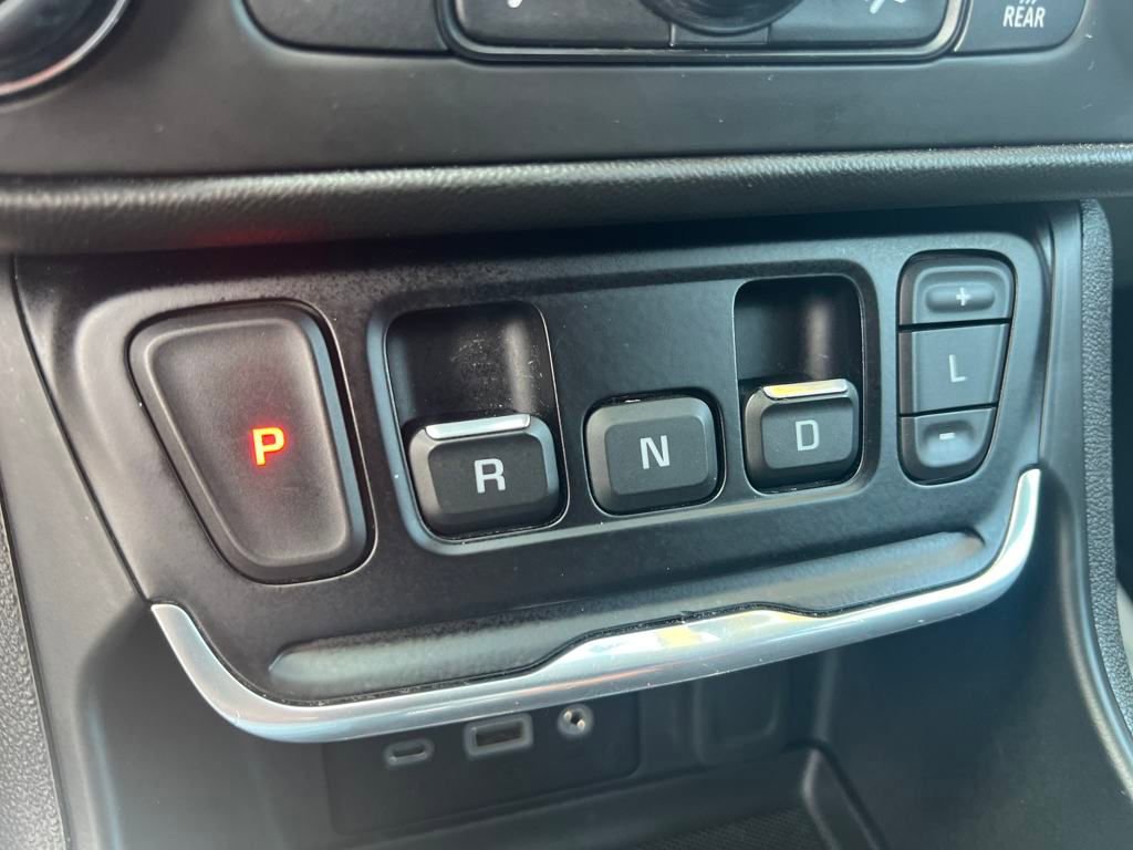 Used 2021 GMC Terrain SLE w/ Elevation Edition image 22