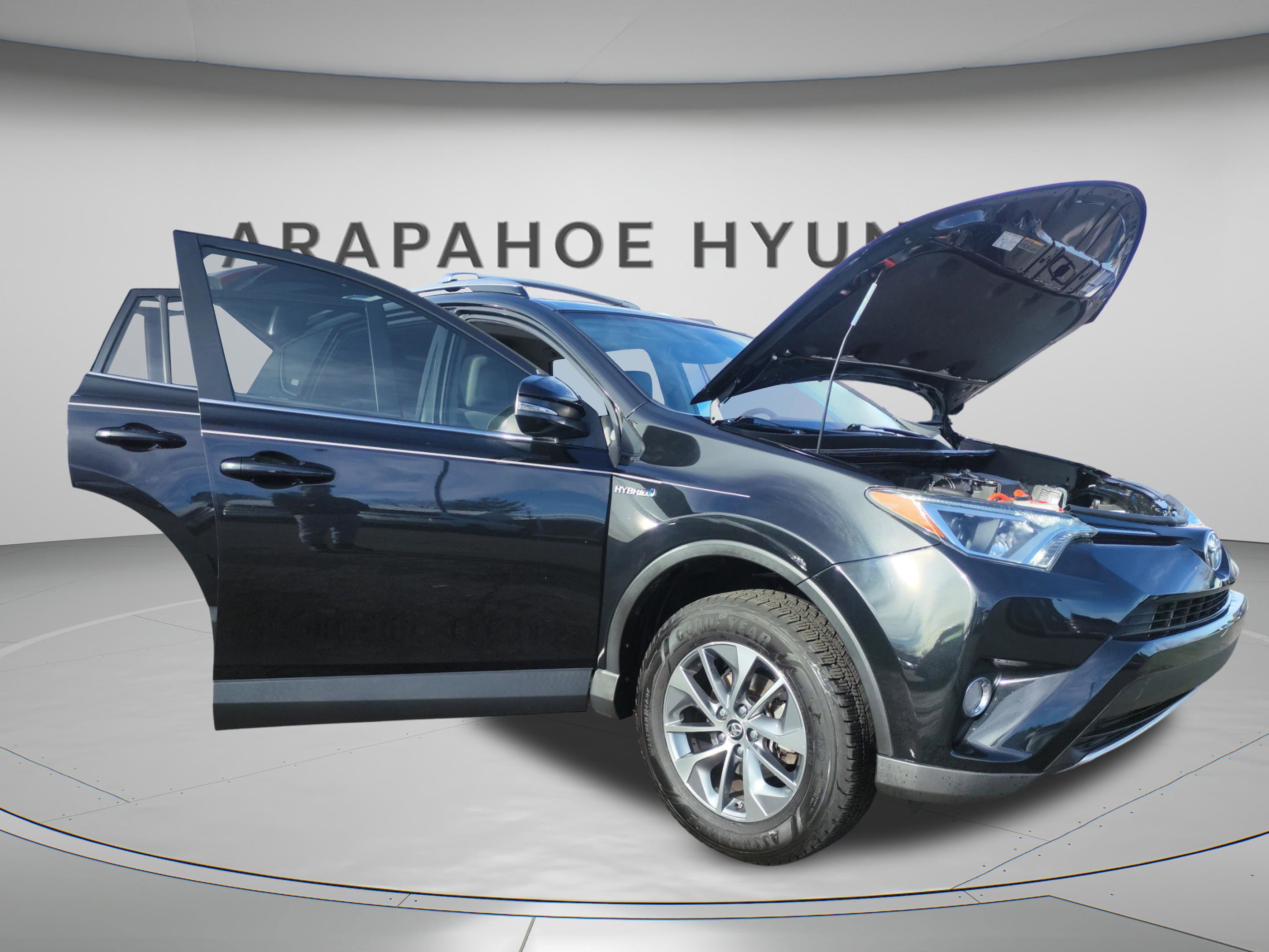 Used 2016 Toyota RAV4 XLE image 11