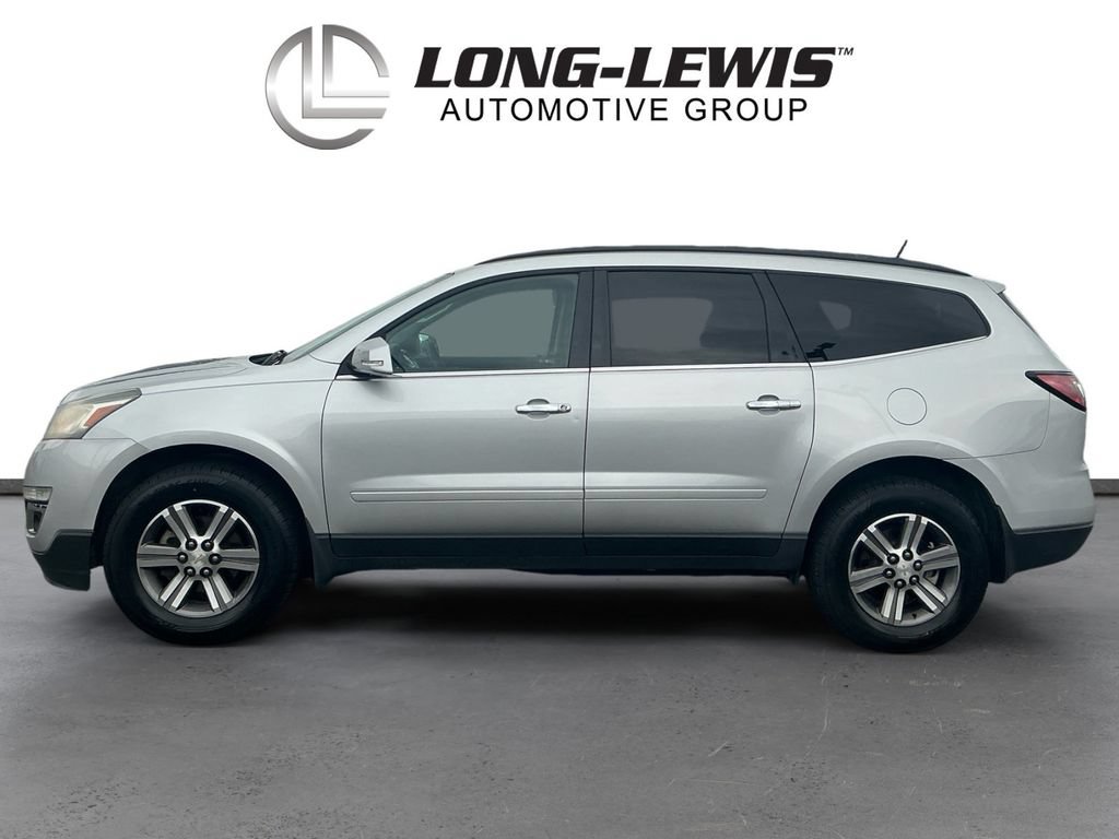 Used 2017 Chevrolet Traverse LT FWD image 2