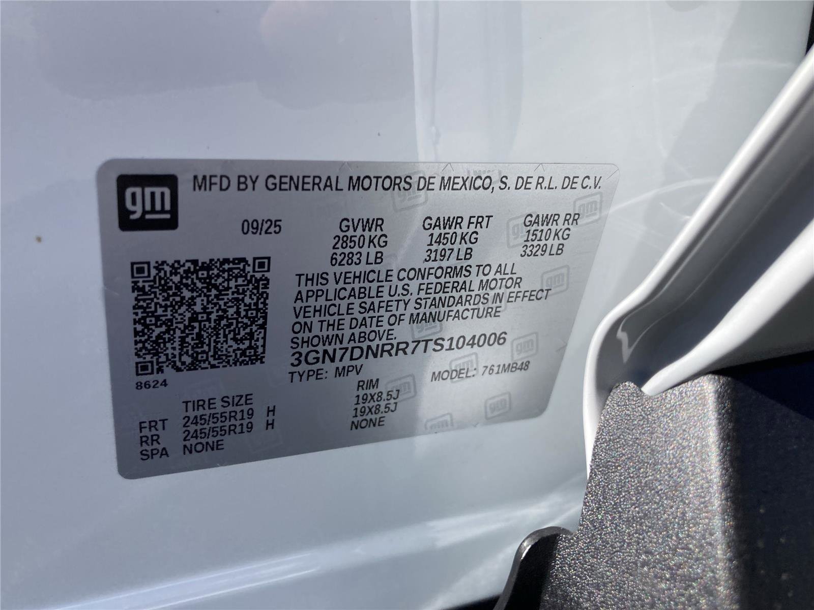 New 2026 Chevrolet Equinox EV LT image 31