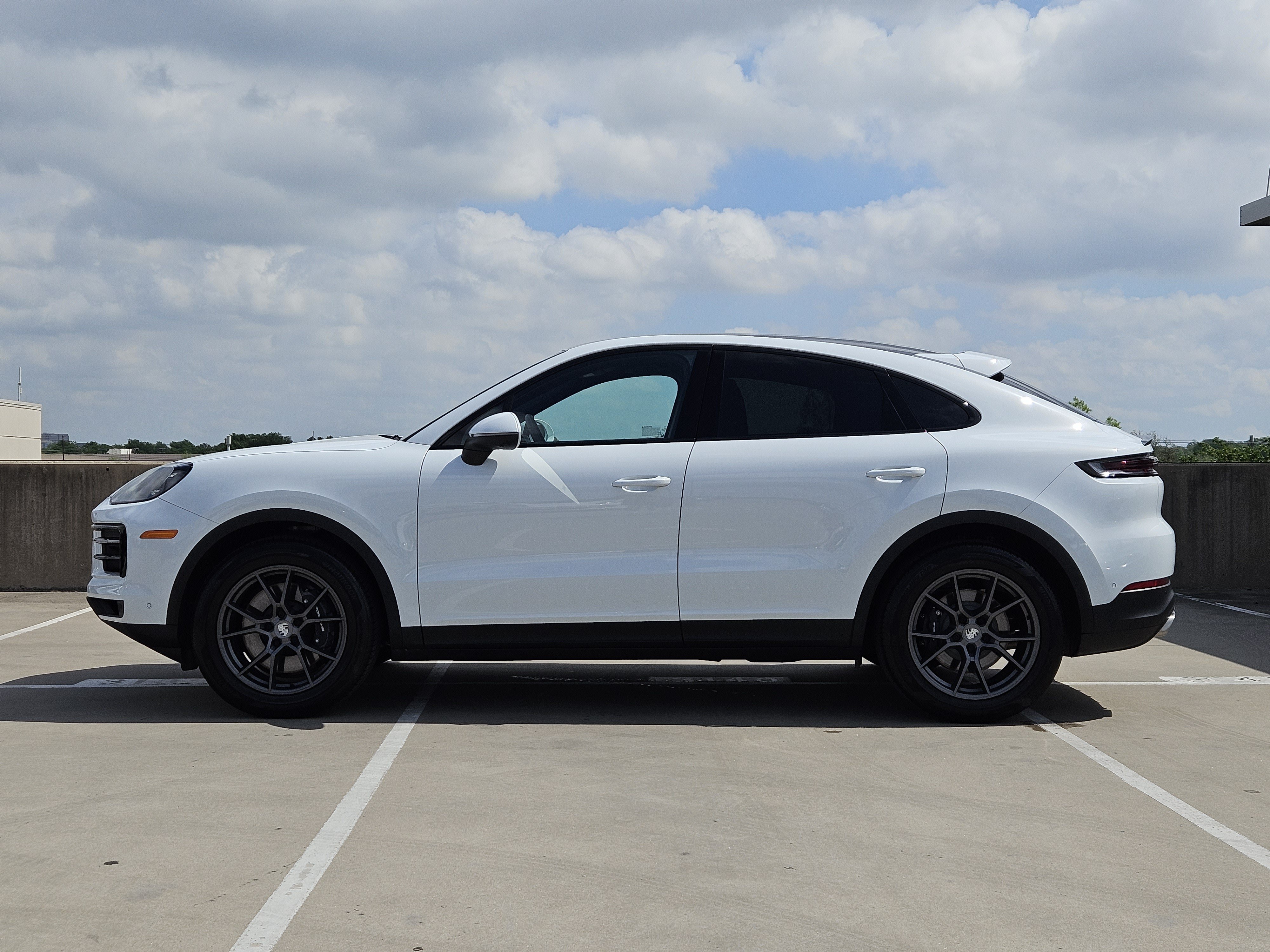 Certified 2026 Porsche Cayenne Coupe AWD/4WD image 2
