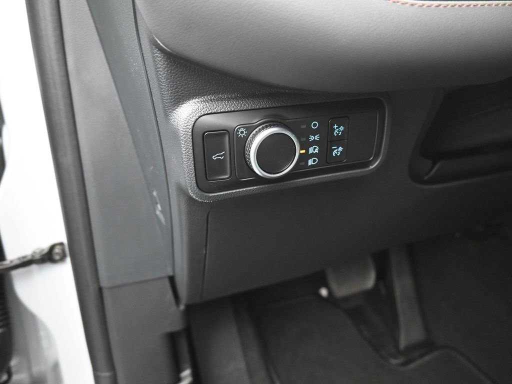 New 2026 Ford Explorer Active image 13