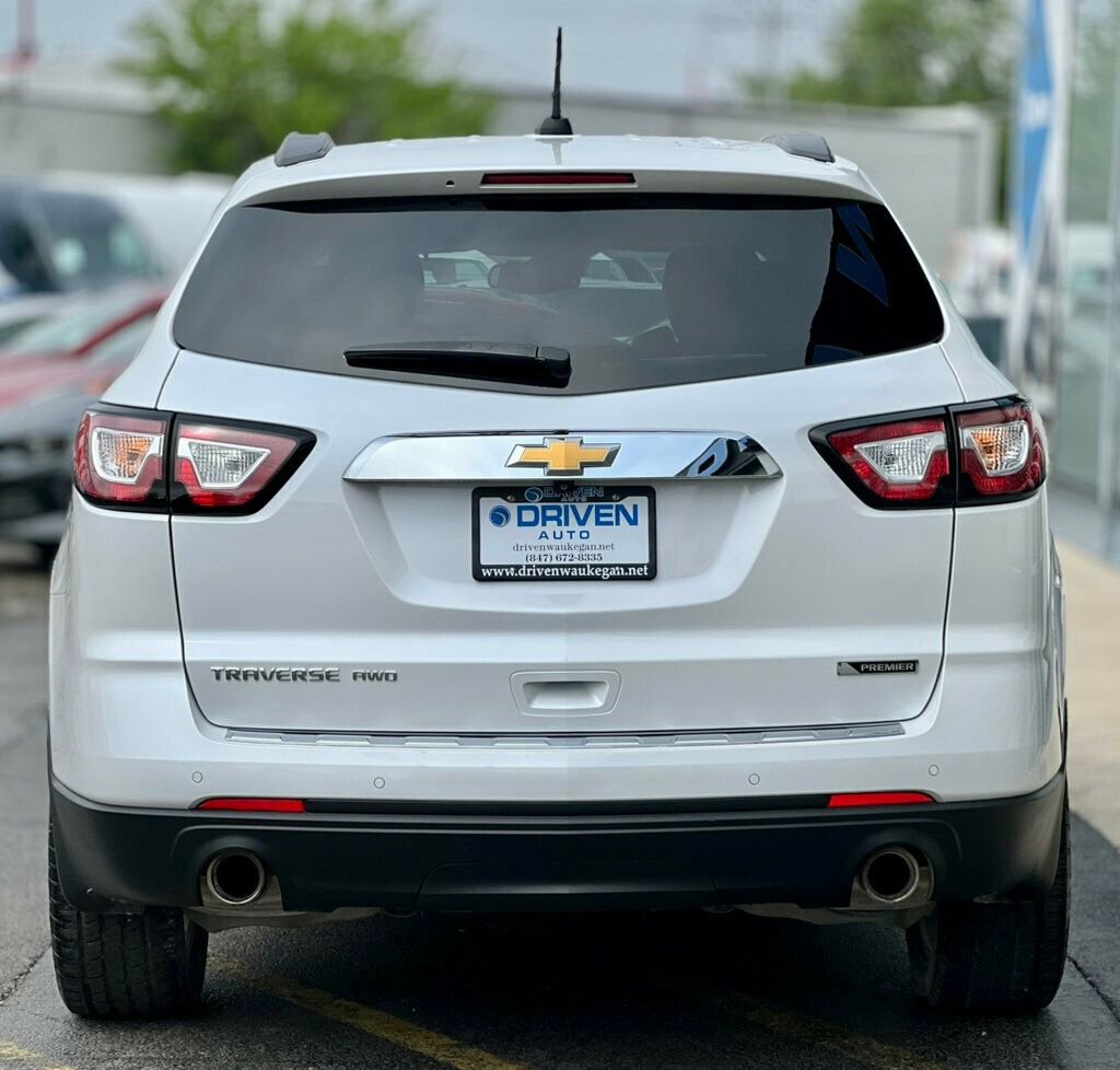 Used 2017 Chevrolet Traverse Premier image 4