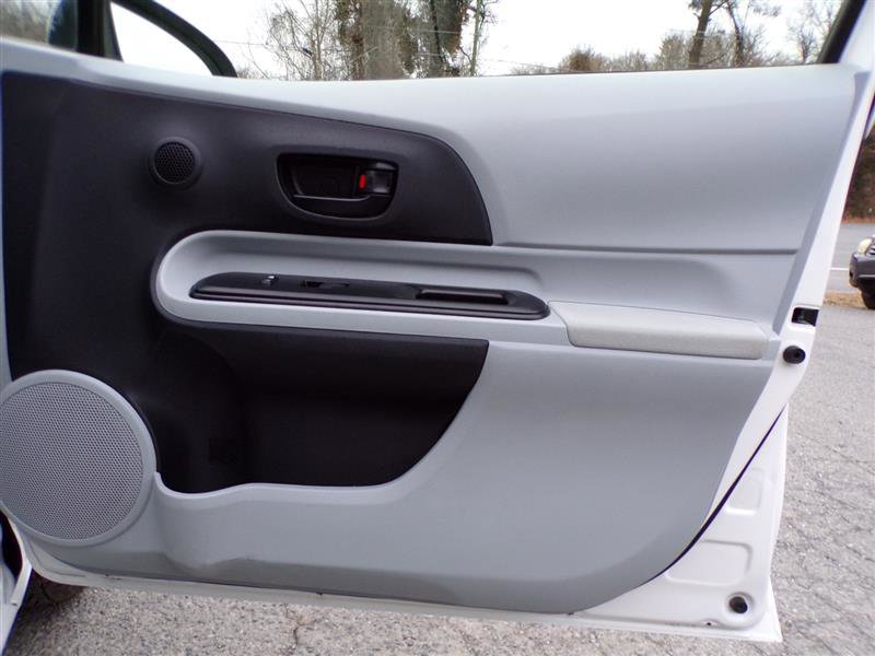 Used 2014 Toyota Prius C One image 20