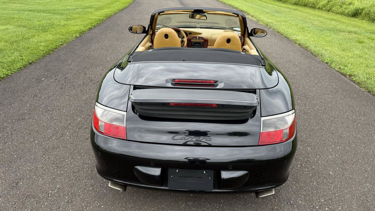 Used 2003 Porsche 911 Carrera RWD image 4