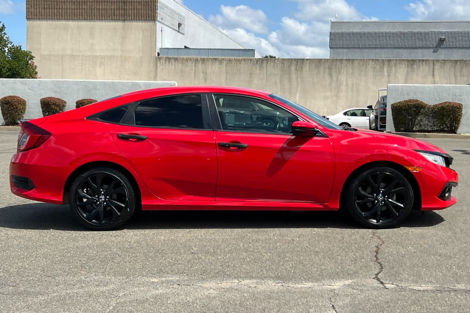 Used 2019 Honda Civic Sport image 6